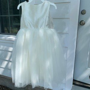 David's Bridal Flower Girl Dress w/ Tulle NWT Sz 4